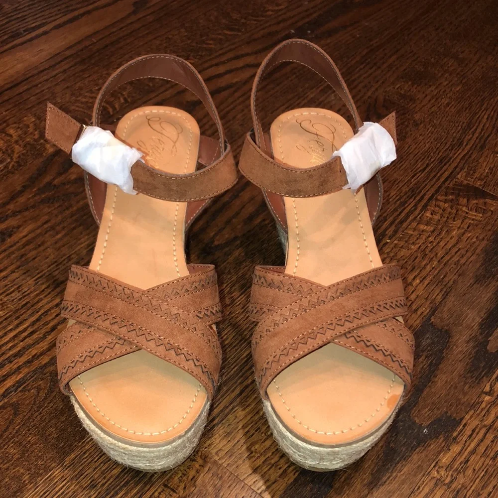 Fergalicious Pounce Wedge Sandals